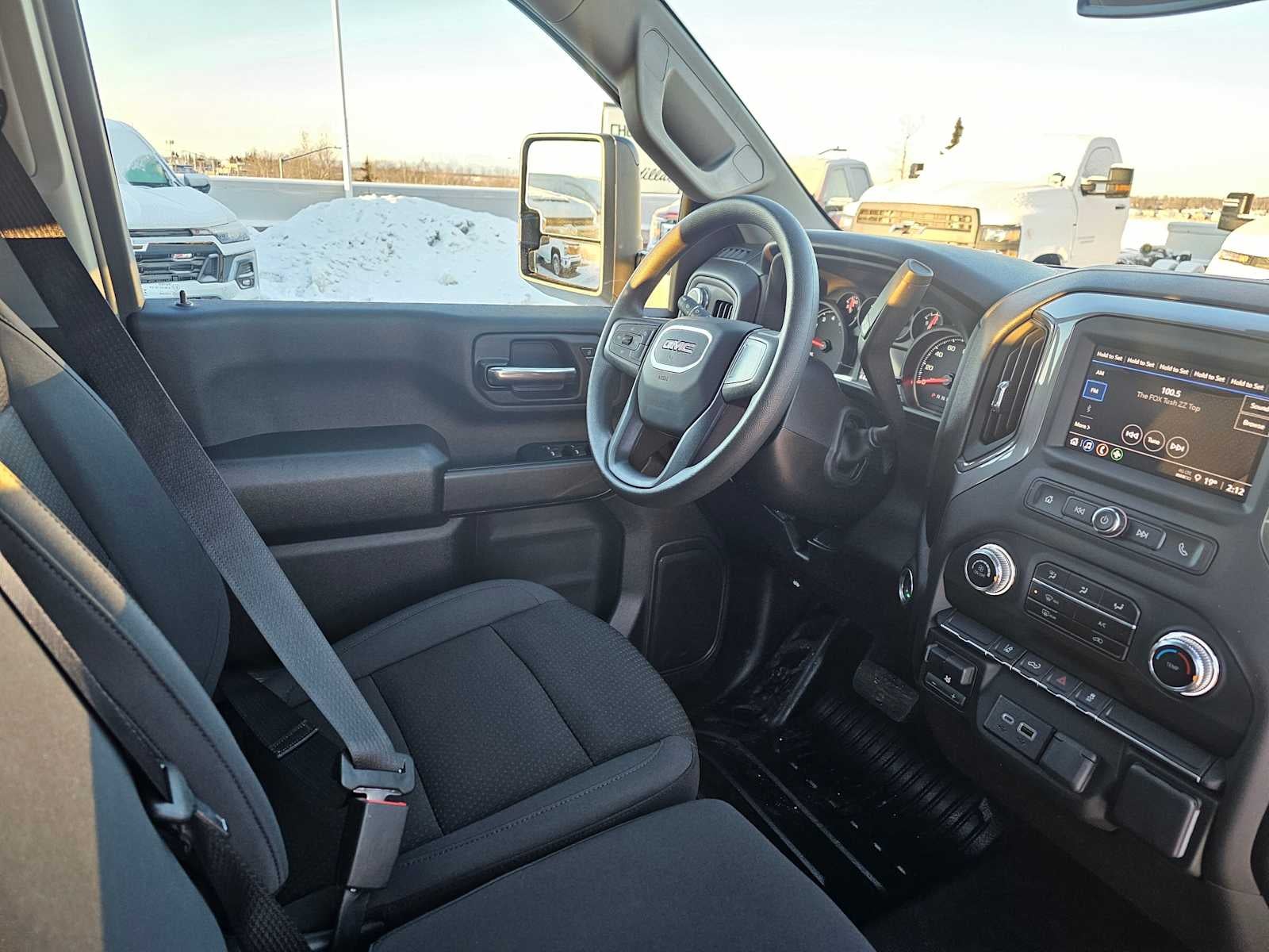 2025 GMC Sierra 2500 HD Pro