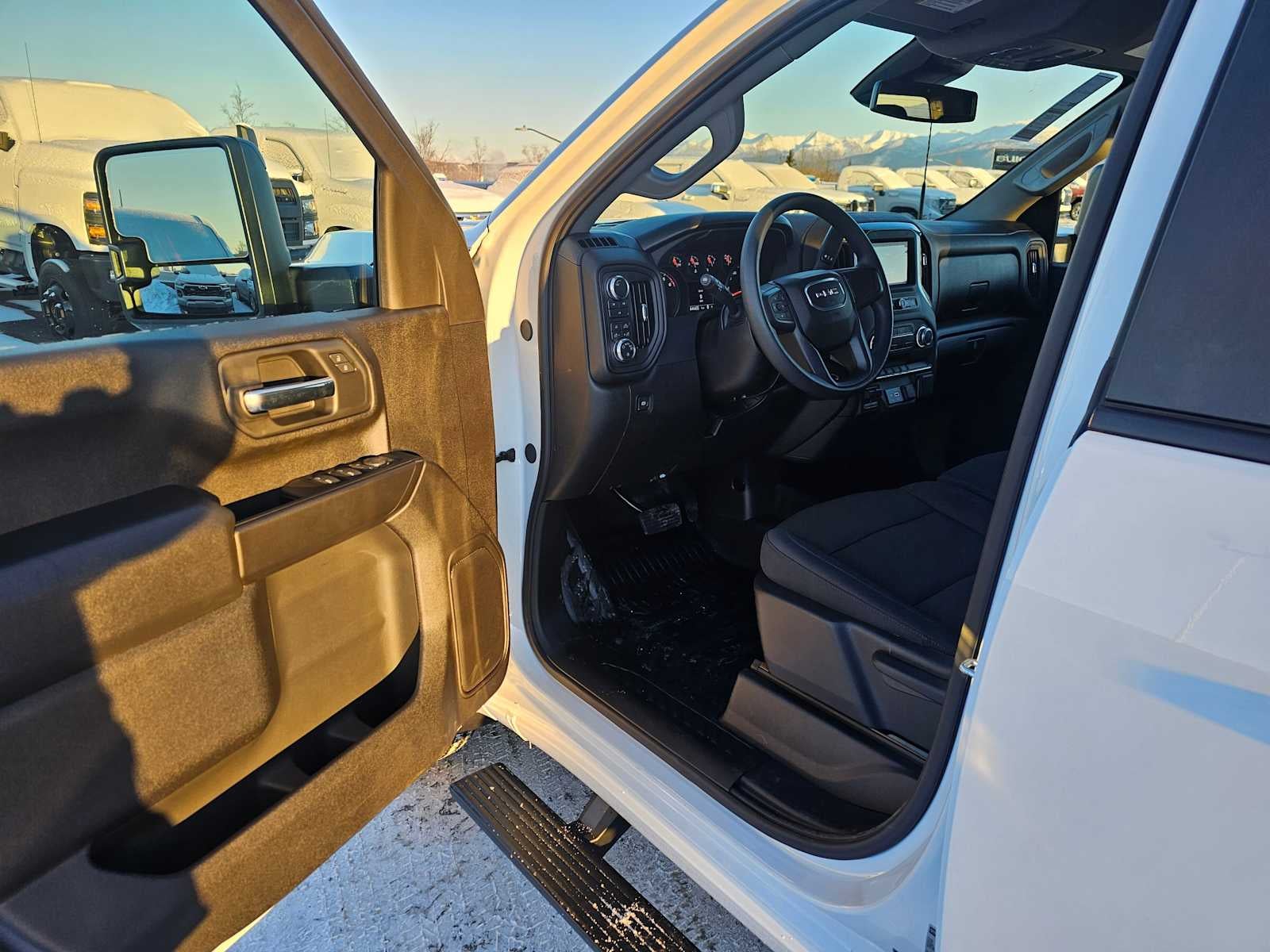 2025 GMC Sierra 2500 HD Pro