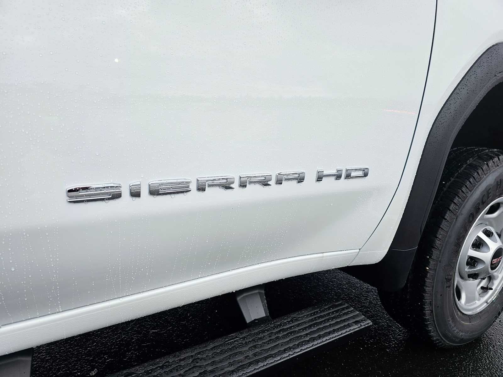 2025 GMC Sierra 2500 HD Pro