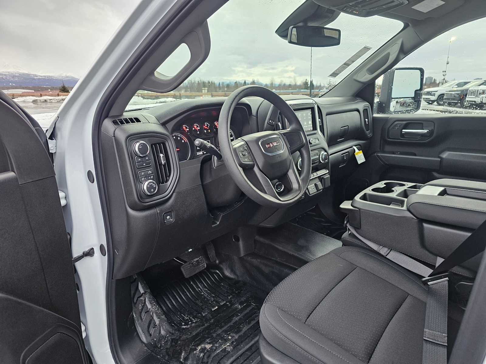 2025 GMC Sierra 2500 HD Pro