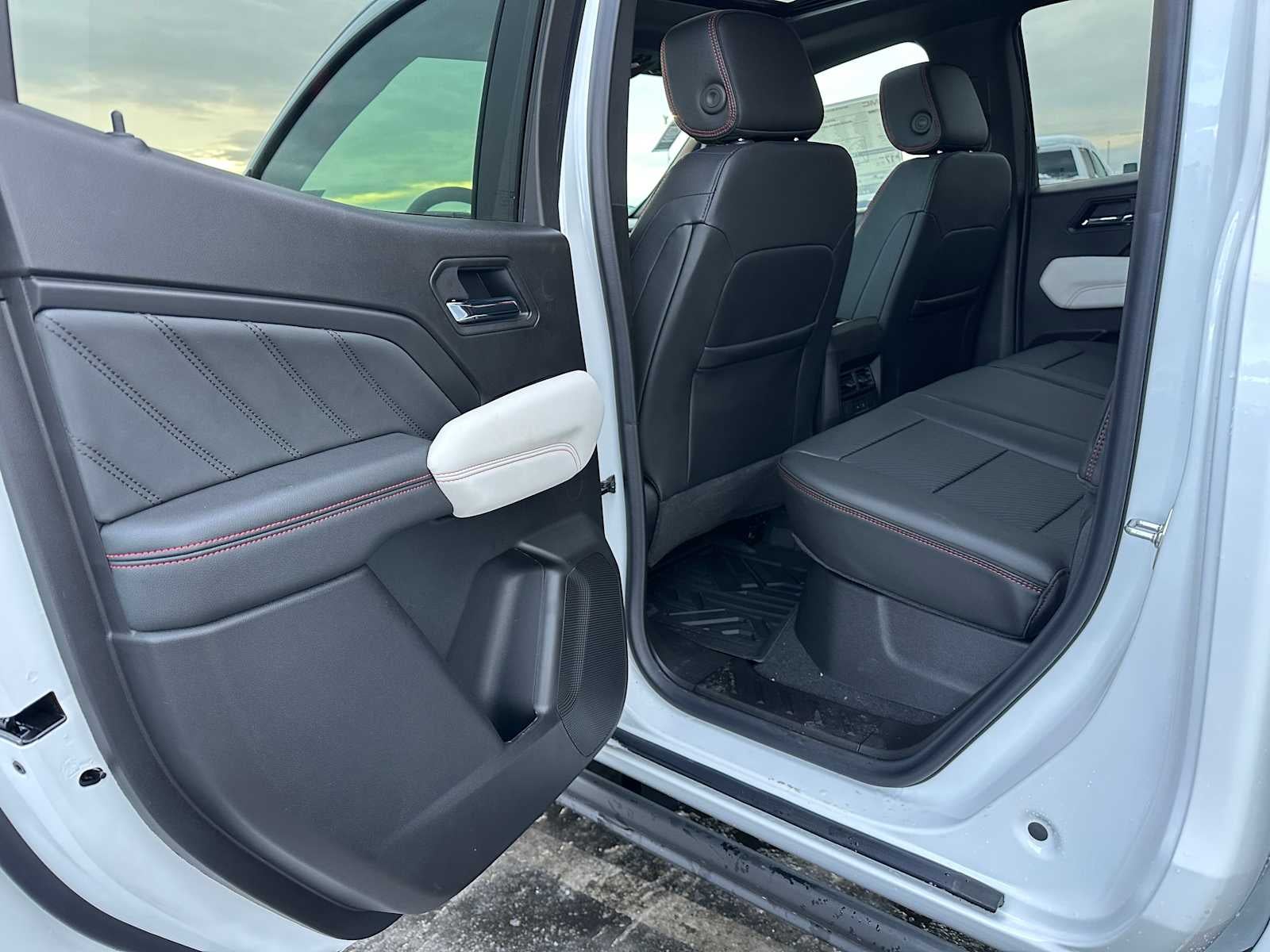 2026 GMC Canyon AT4X