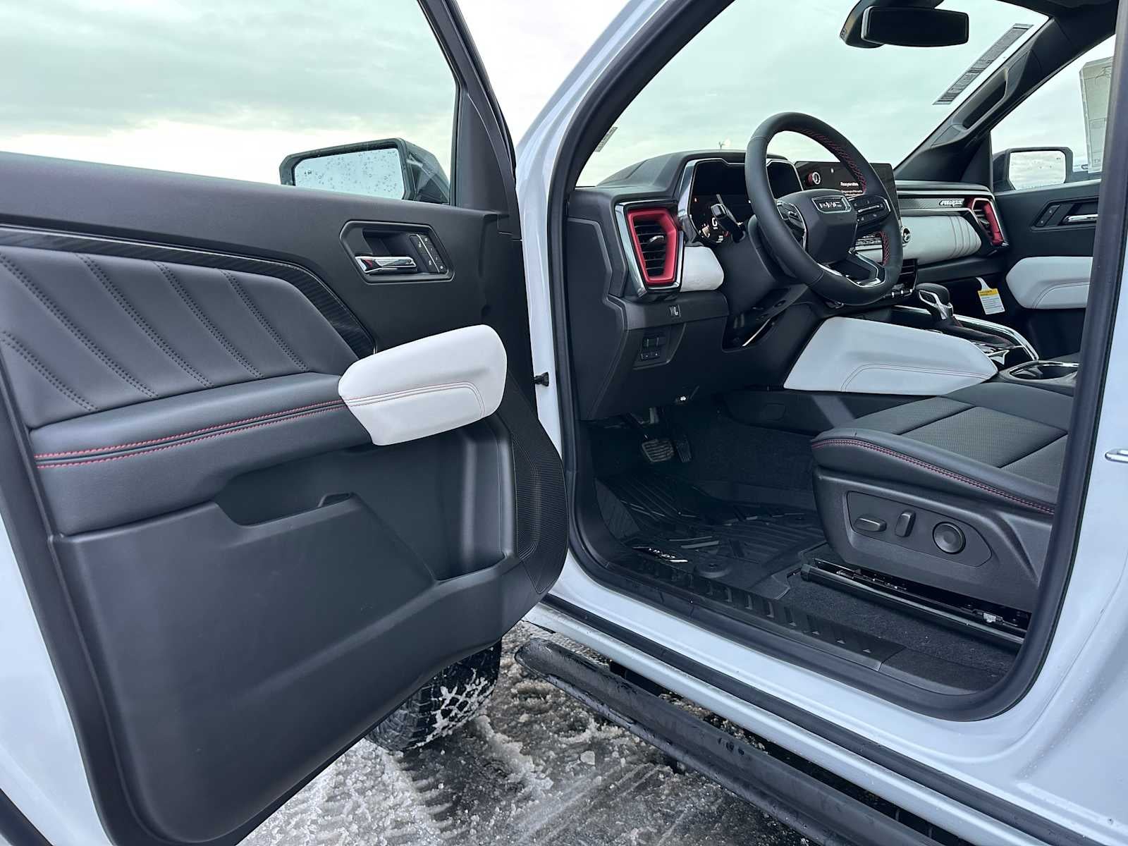 2026 GMC Canyon AT4X