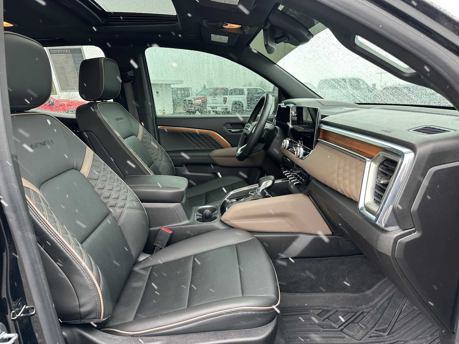 2023 GMC Canyon Denali