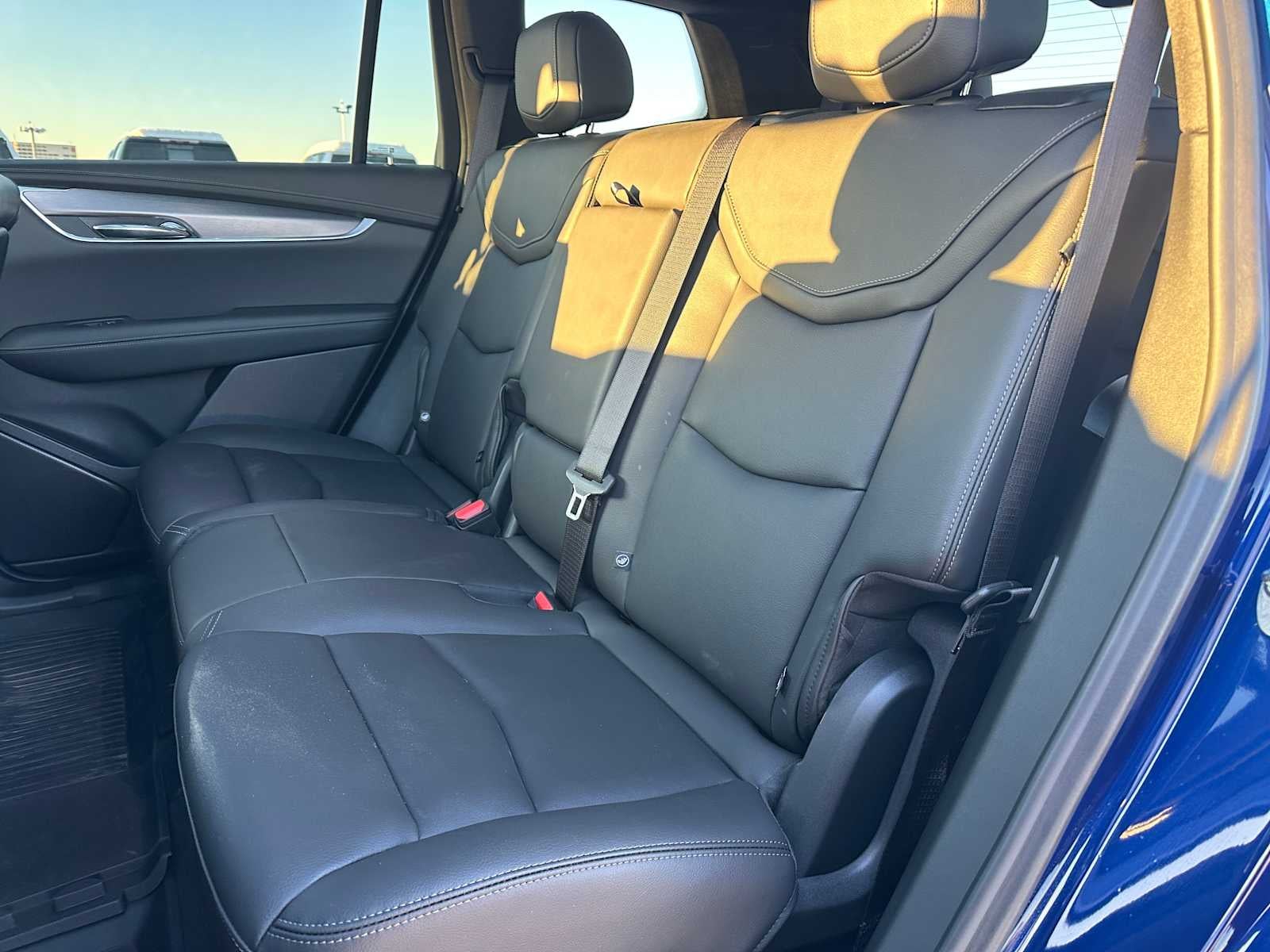 2025 Cadillac XT6 Luxury