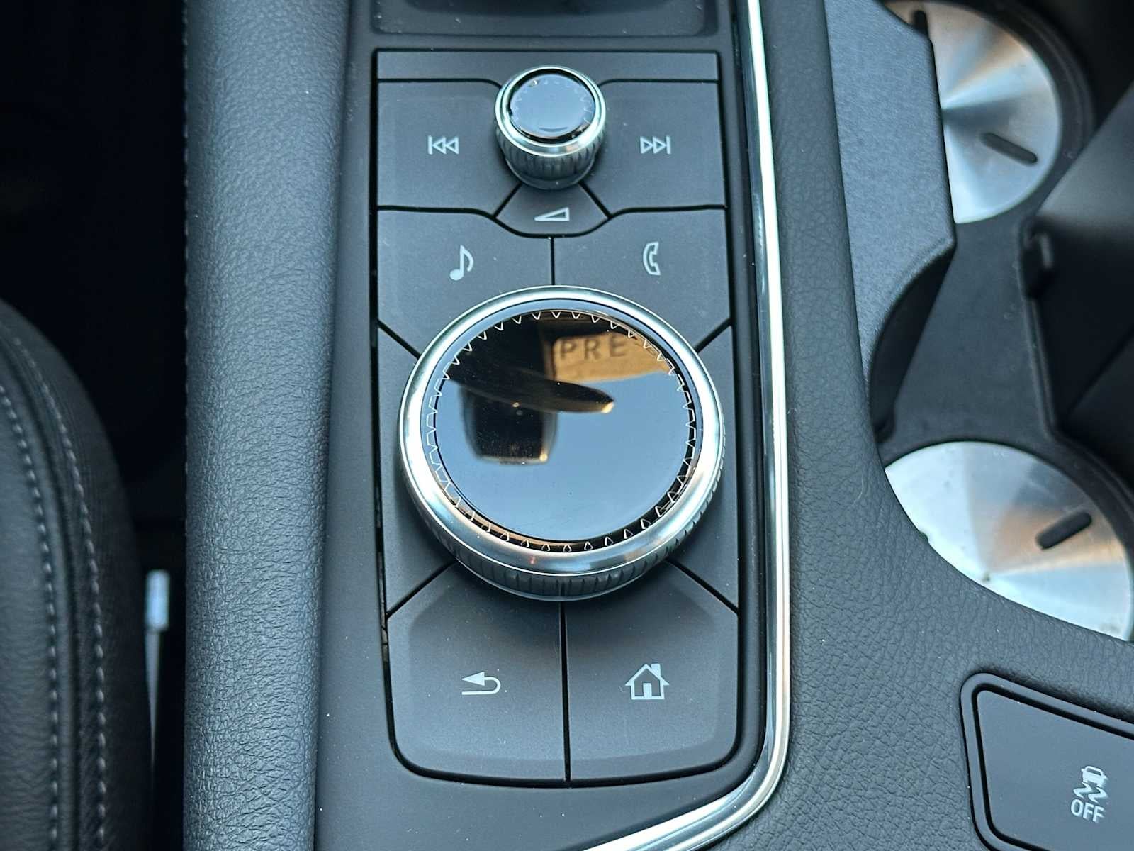 2025 Cadillac XT6 Luxury