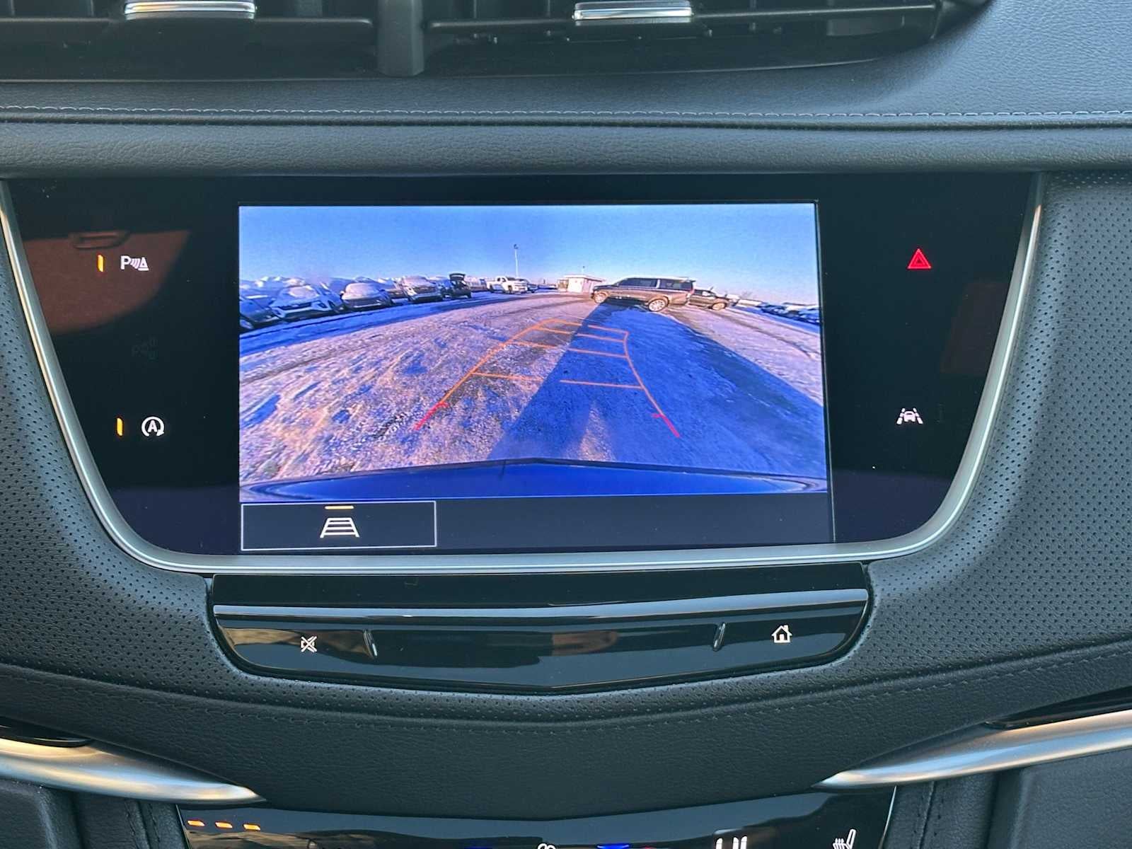 2025 Cadillac XT6 Luxury