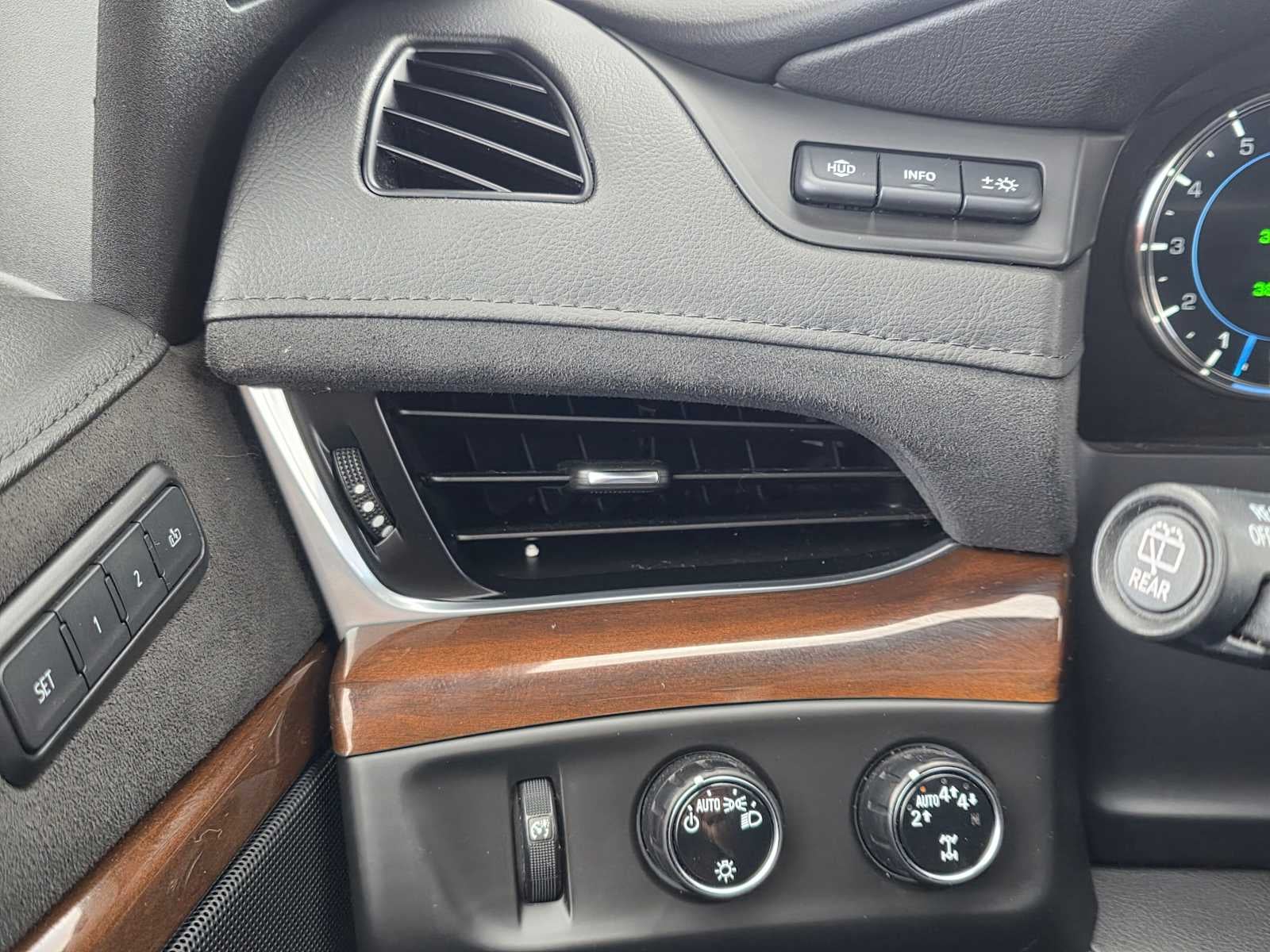 2020 Cadillac Escalade Premium Luxury
