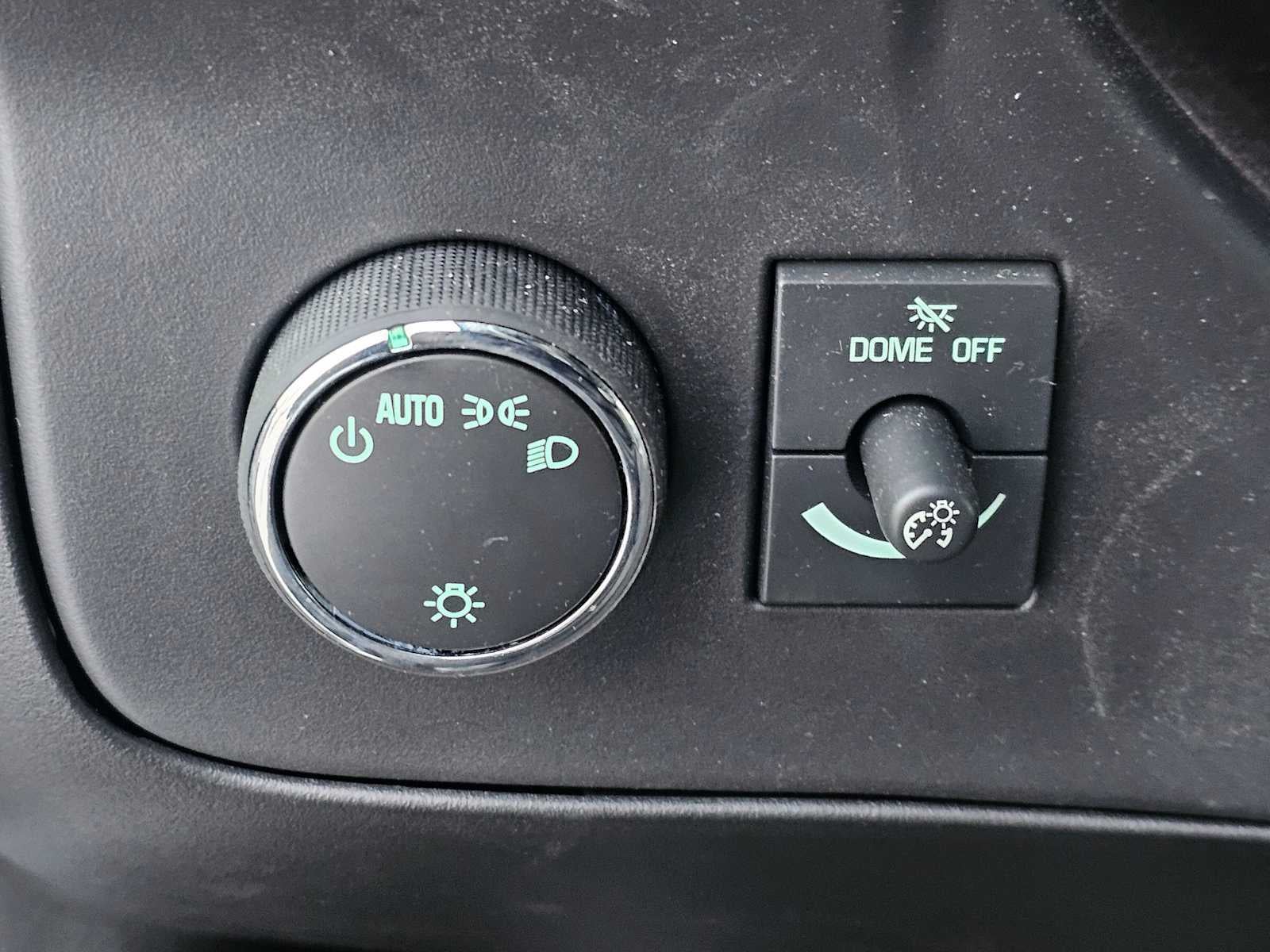 2024 Chevrolet Express Cutaway 3500 1WT