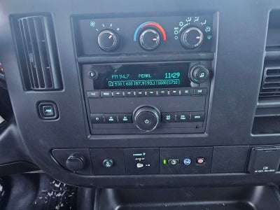 2024 Chevrolet Express Cutaway 3500 1WT