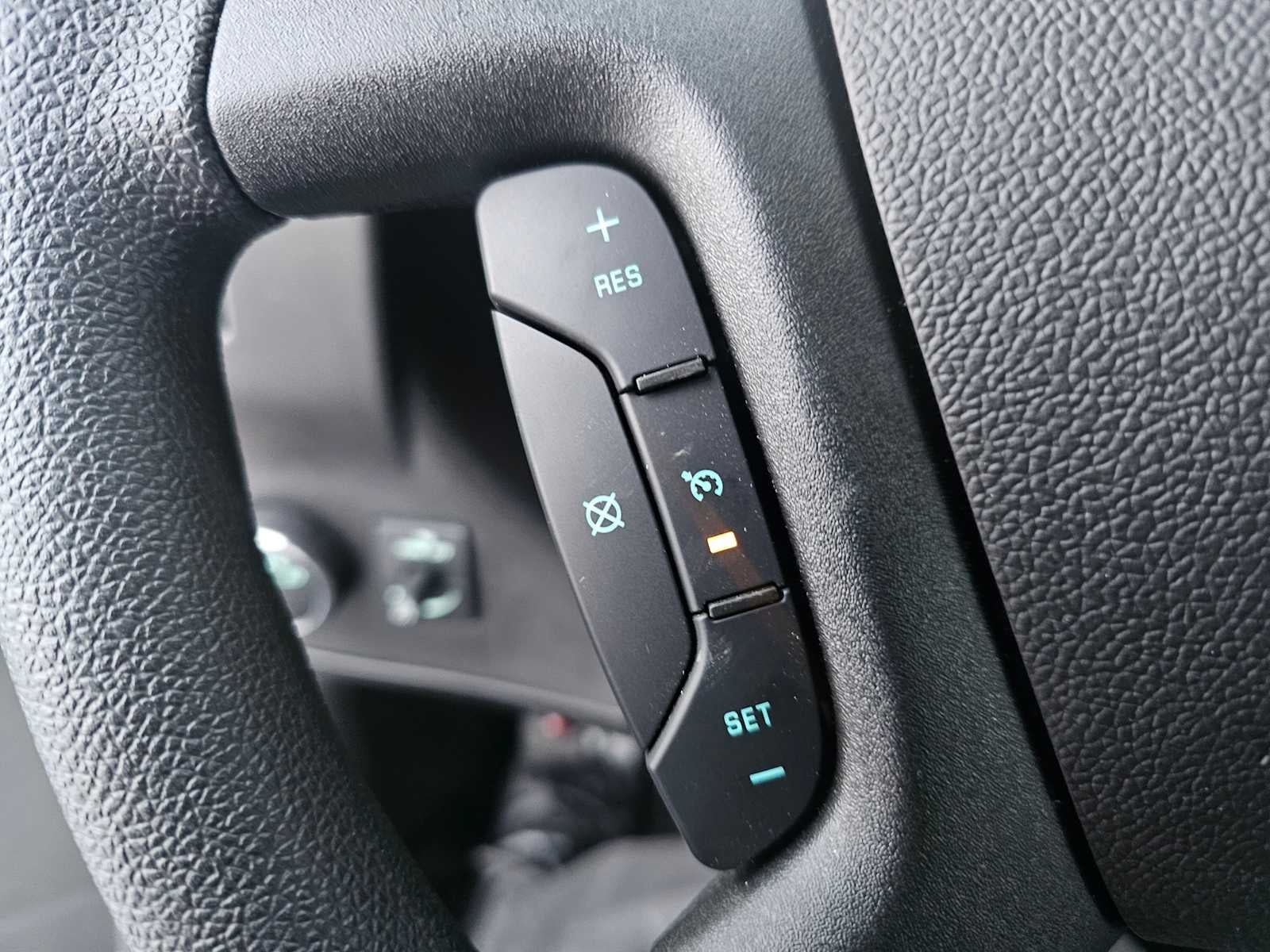 2024 Chevrolet Express Cutaway 3500 1WT