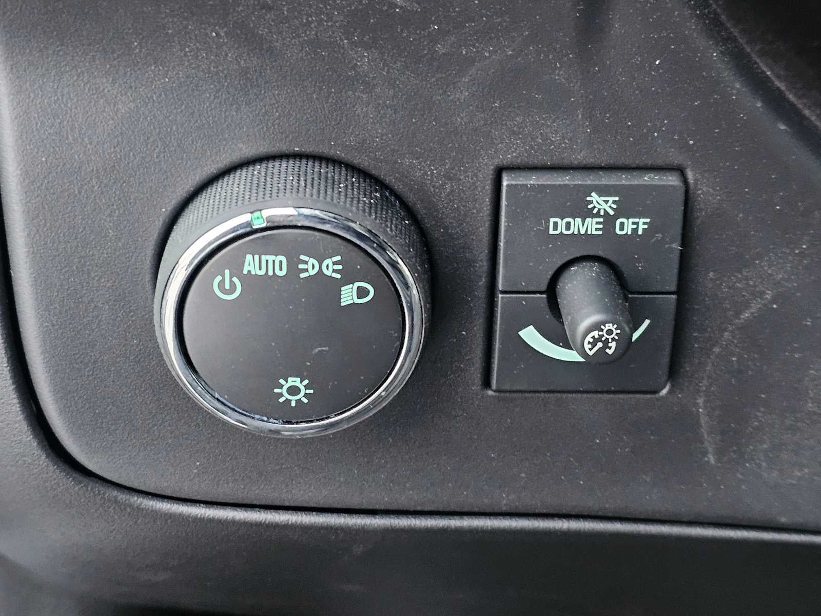 2024 Chevrolet Express Cutaway 3500 1WT