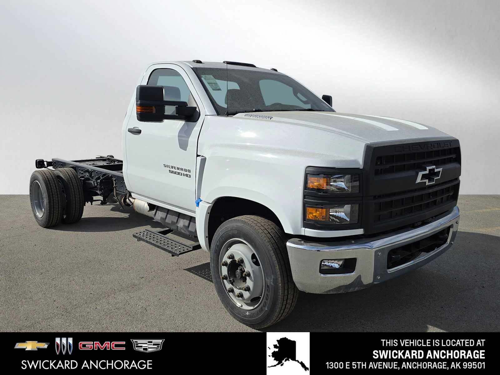 2023 Chevrolet Silverado 5500 HD Work Truck