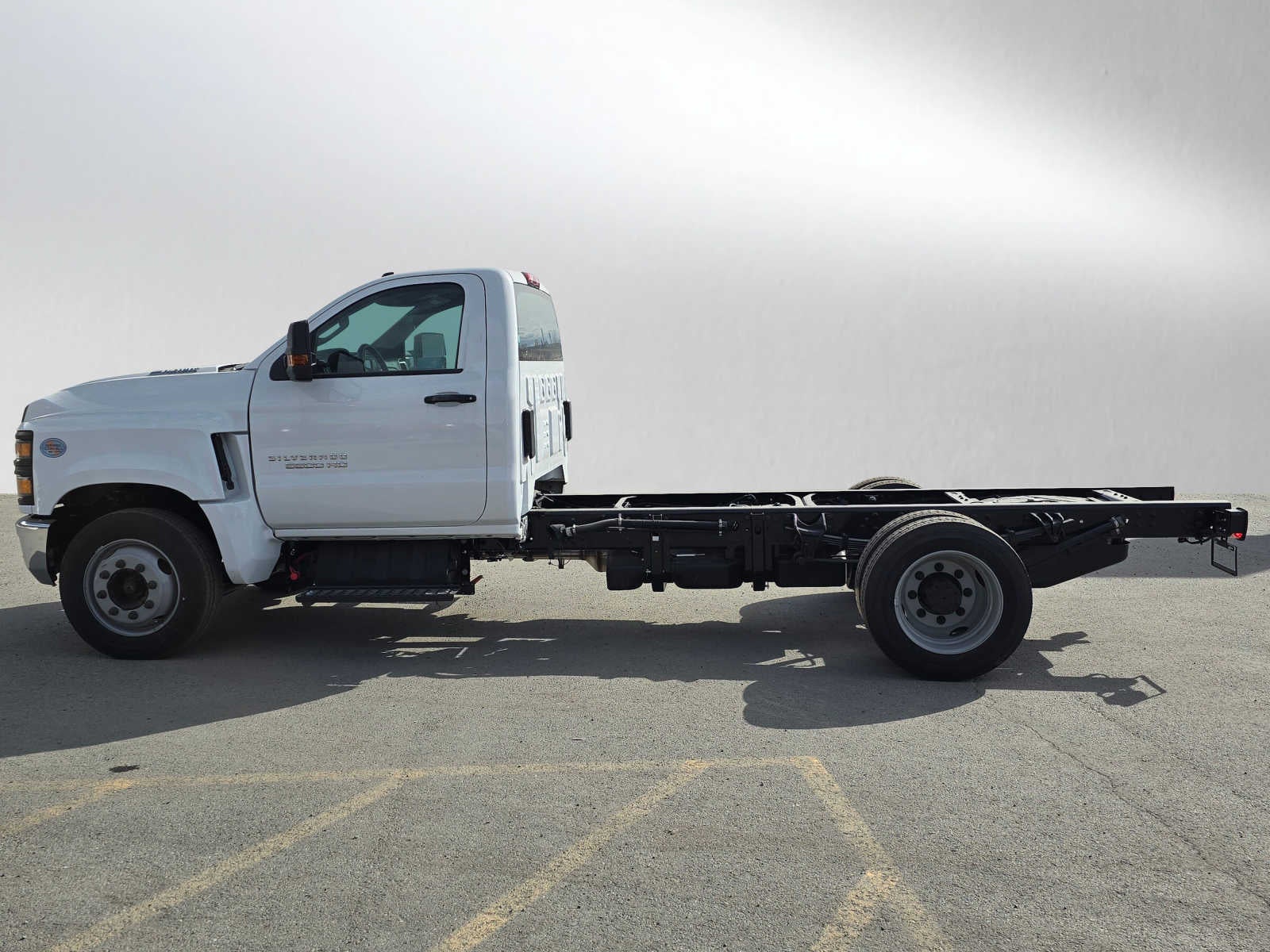 2023 Chevrolet Silverado 5500 HD Work Truck