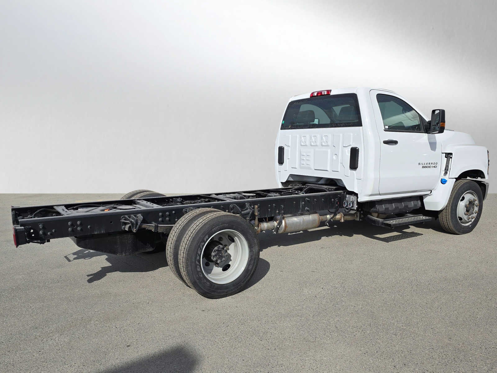 2023 Chevrolet Silverado 5500 HD Work Truck