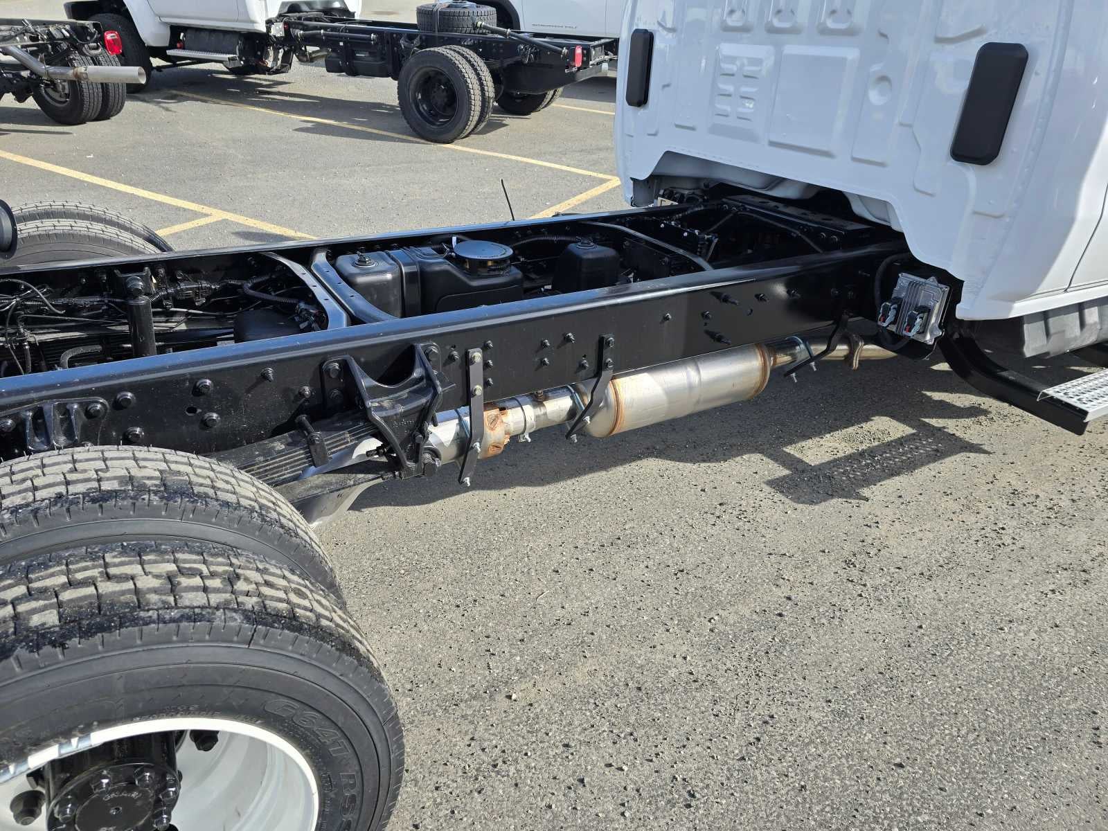 2023 Chevrolet Silverado 5500 HD Work Truck