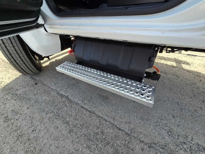 2023 Chevrolet Silverado 5500 HD Work Truck