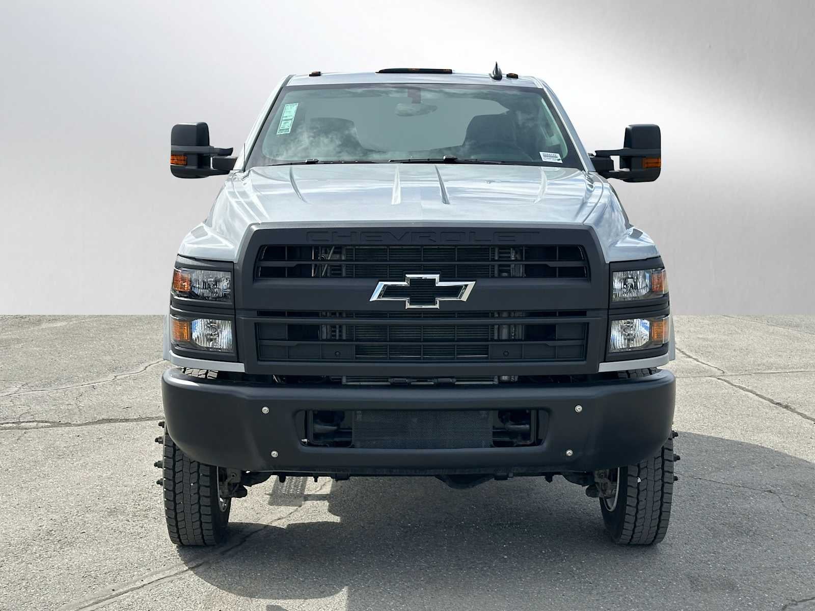 2024 Chevrolet Silverado 5500 HD Work Truck