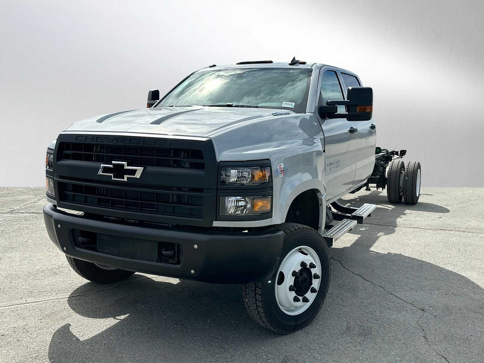 2024 Chevrolet Silverado 5500 HD Work Truck
