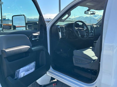 2024 Chevrolet Silverado 5500 HD LT