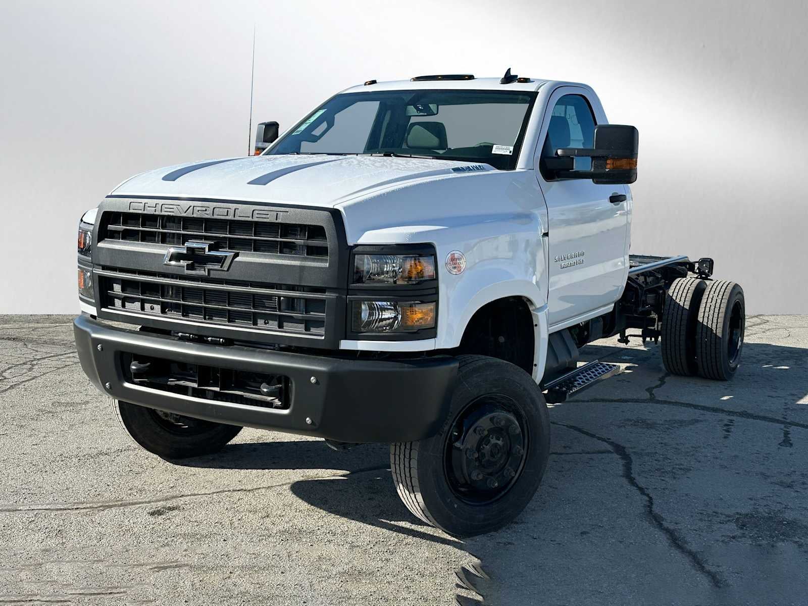 2024 Chevrolet Silverado 5500 HD LT
