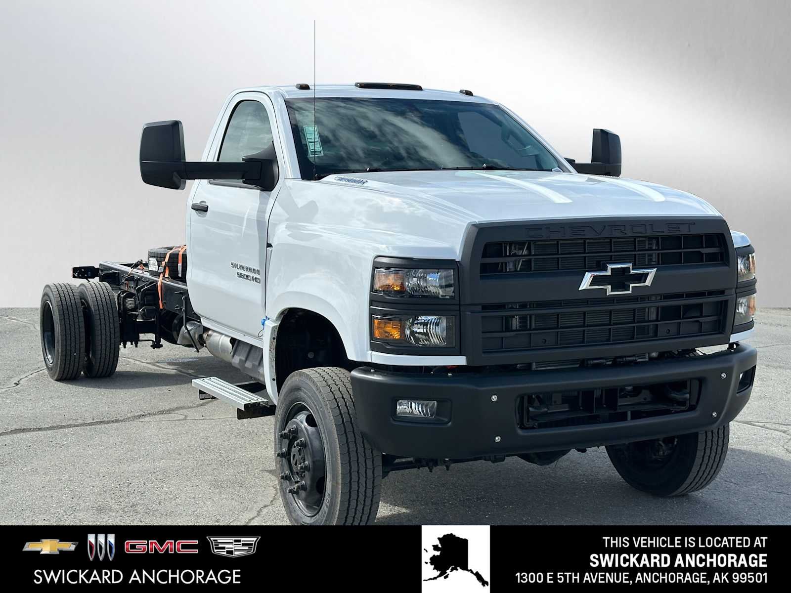2024 Chevrolet Silverado 5500 HD Work Truck