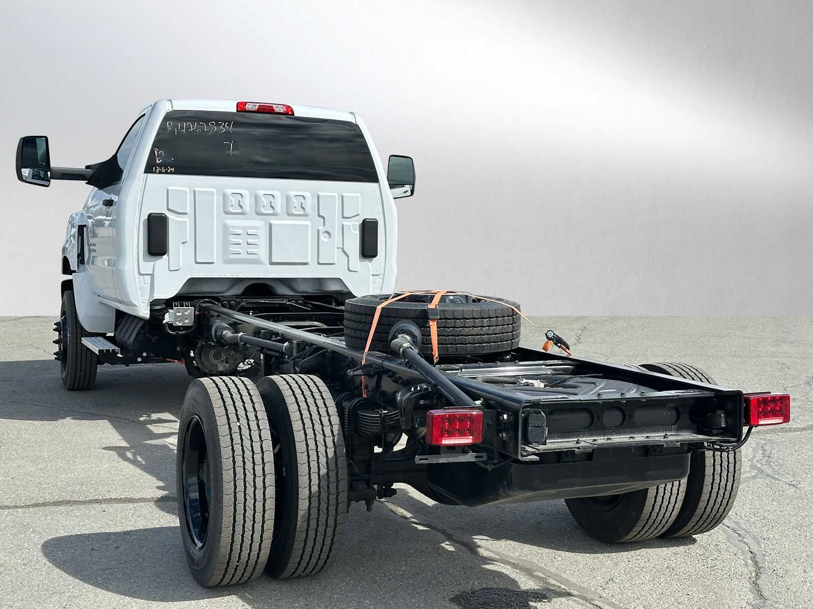 2024 Chevrolet Silverado 5500 HD Work Truck