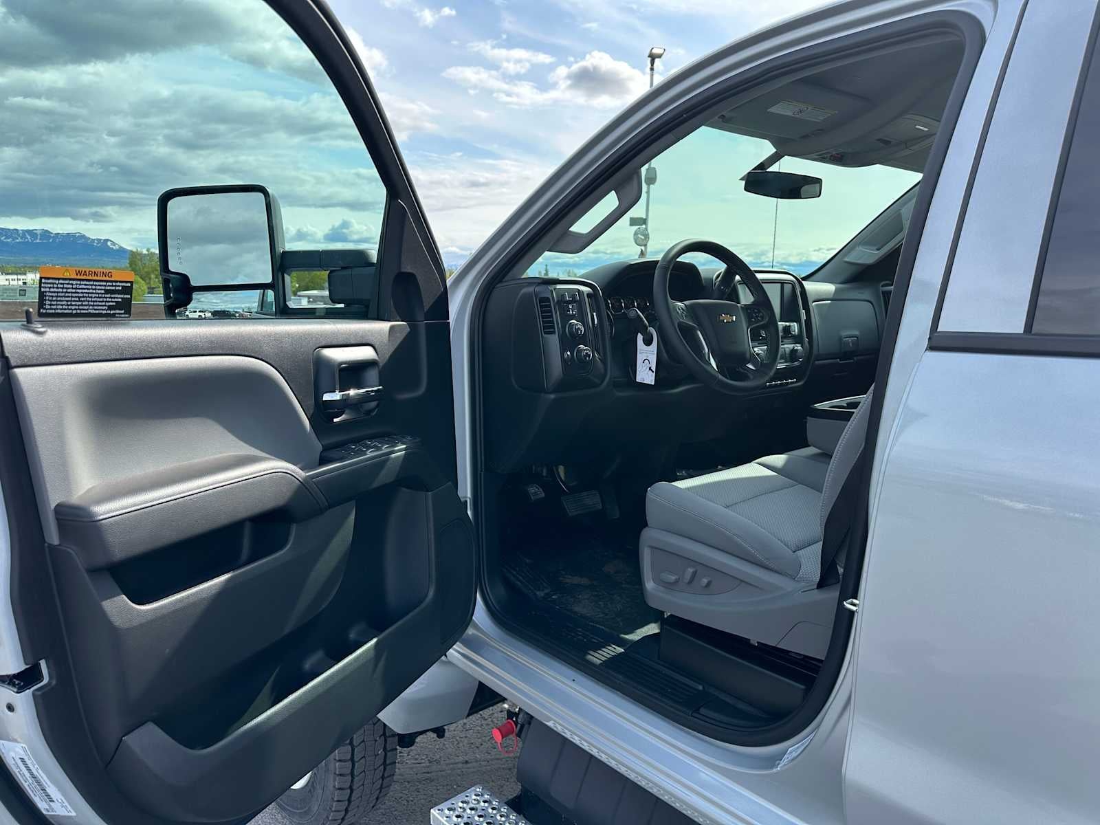 2024 Chevrolet Silverado 5500 HD Work Truck