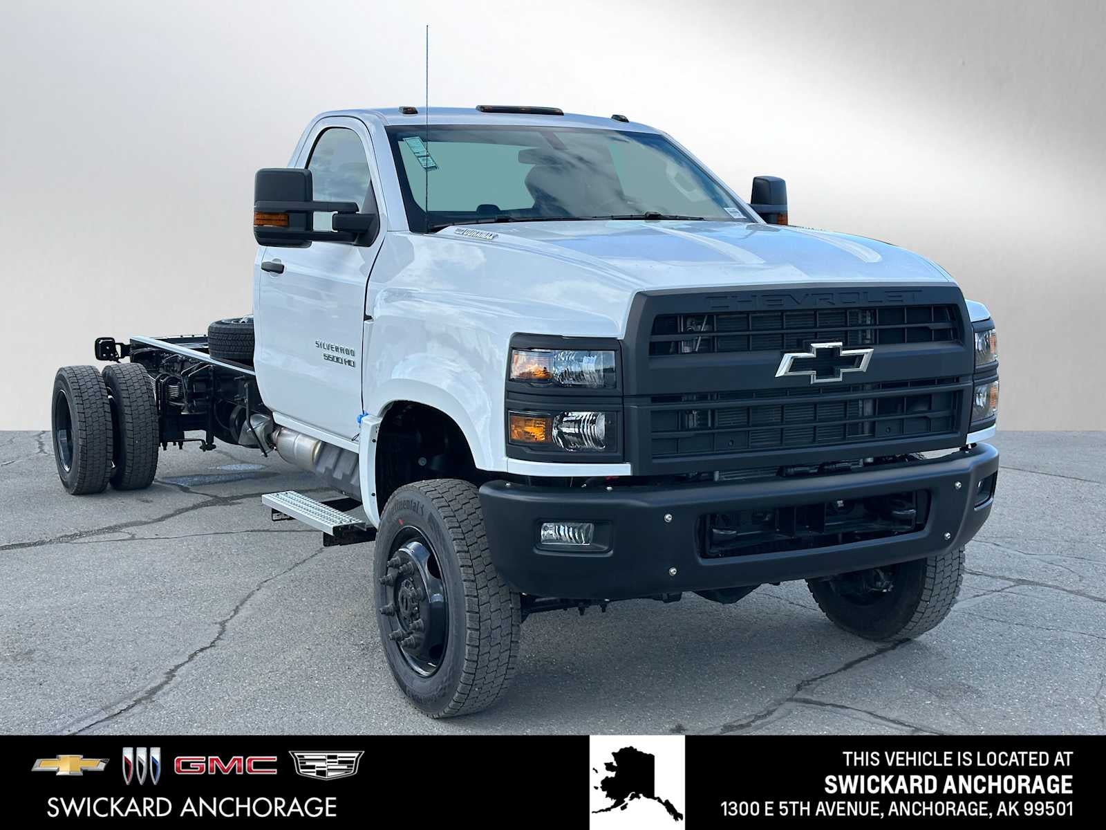2024 Chevrolet Silverado 5500 HD Work Truck