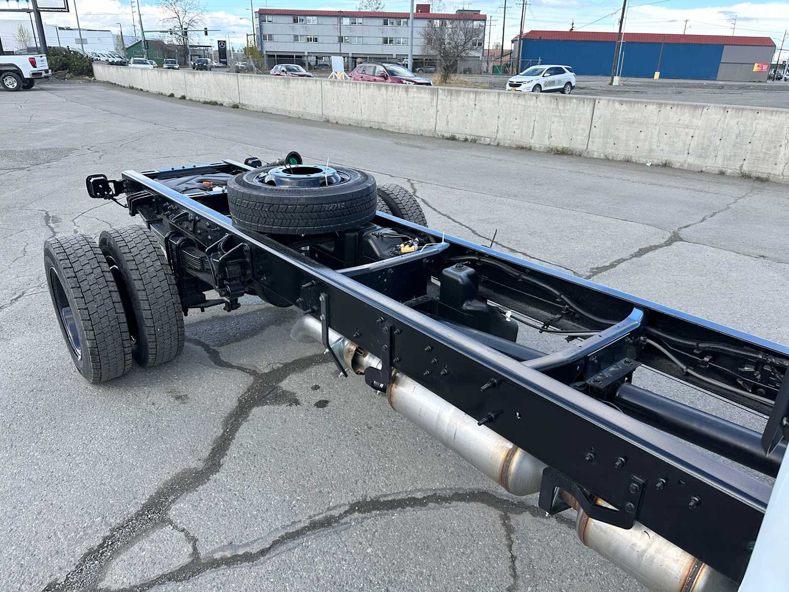2024 Chevrolet Silverado 5500 HD Work Truck