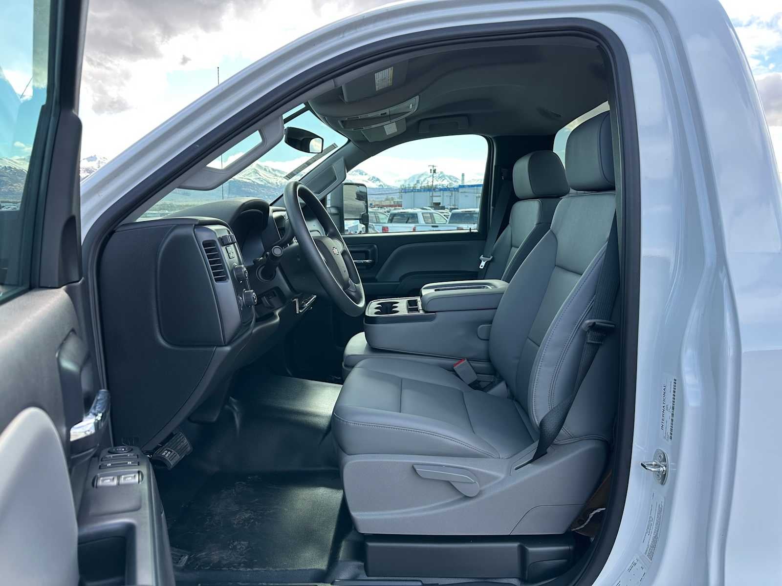 2024 Chevrolet Silverado 5500 HD Work Truck