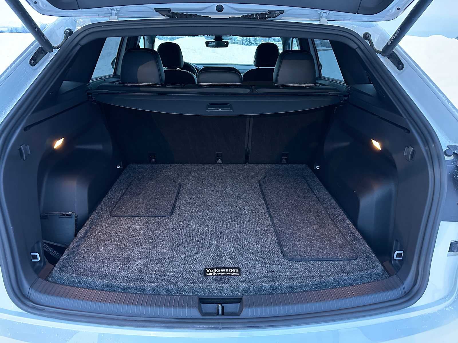 2023 Volkswagen Atlas Cross Sport 3.6L V6 SEL Premium R-Line