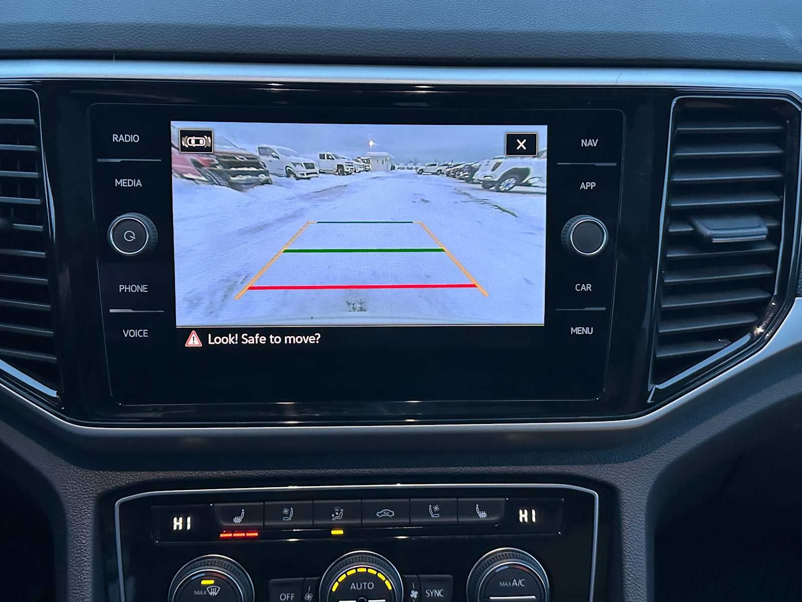 2023 Volkswagen Atlas Cross Sport 3.6L V6 SEL Premium R-Line