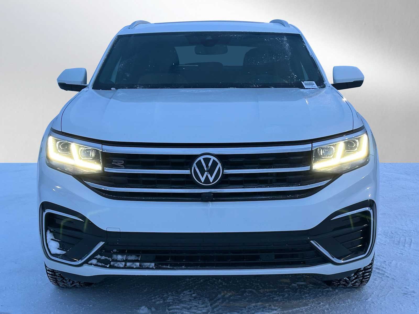 2023 Volkswagen Atlas Cross Sport 3.6L V6 SEL Premium R-Line