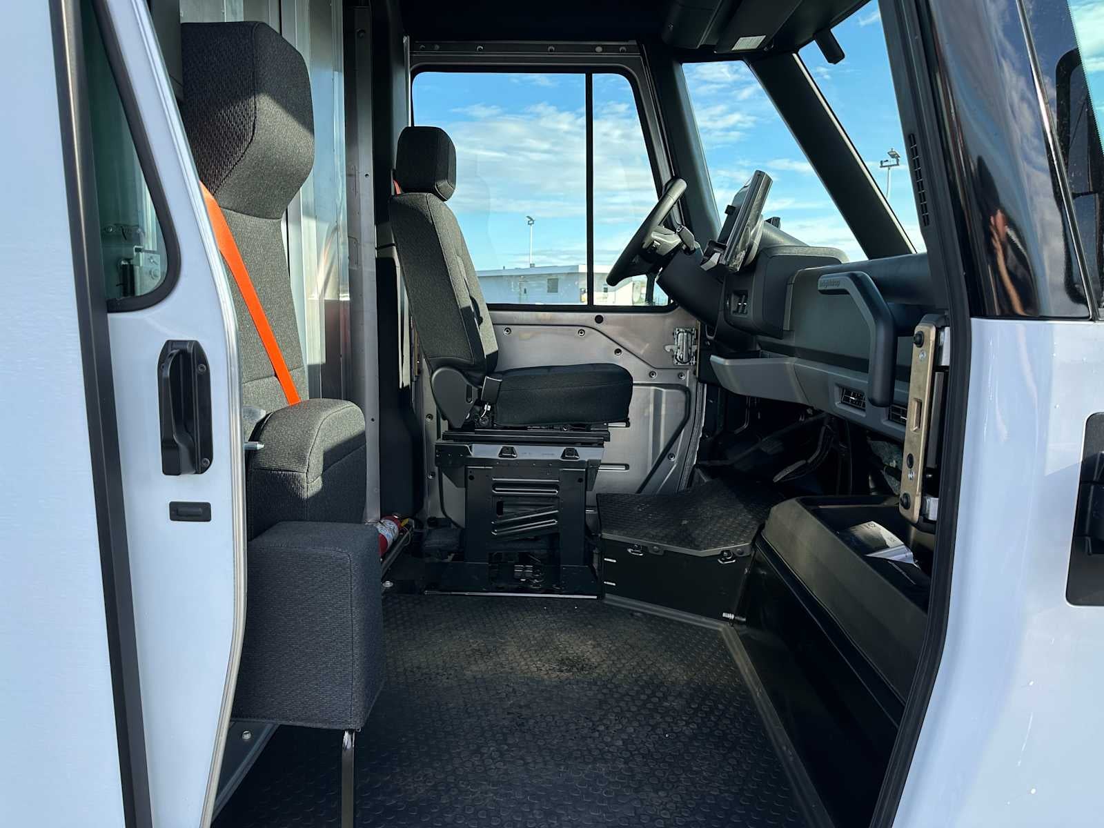 2025 Chevrolet BrightDrop 400 FWD 400