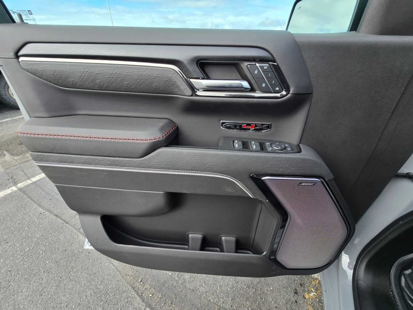 2024 GMC Sierra 1500 AT4X