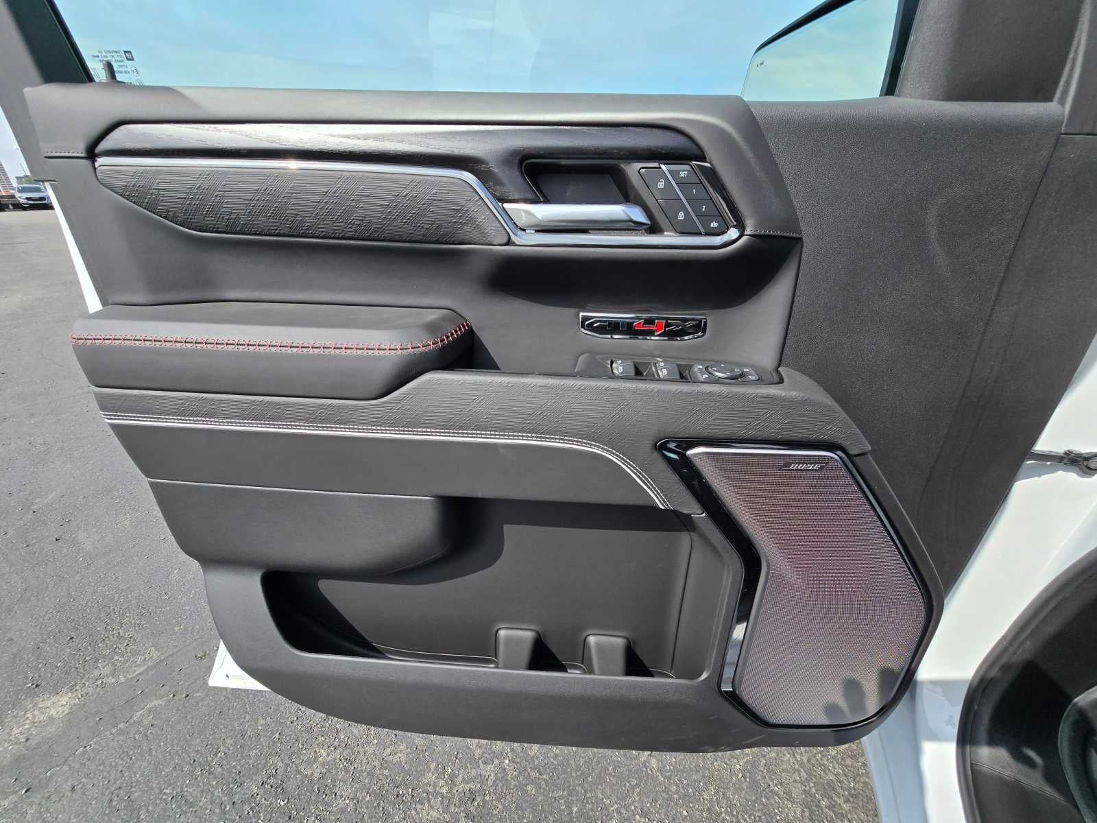 2024 GMC Sierra 1500 AT4X