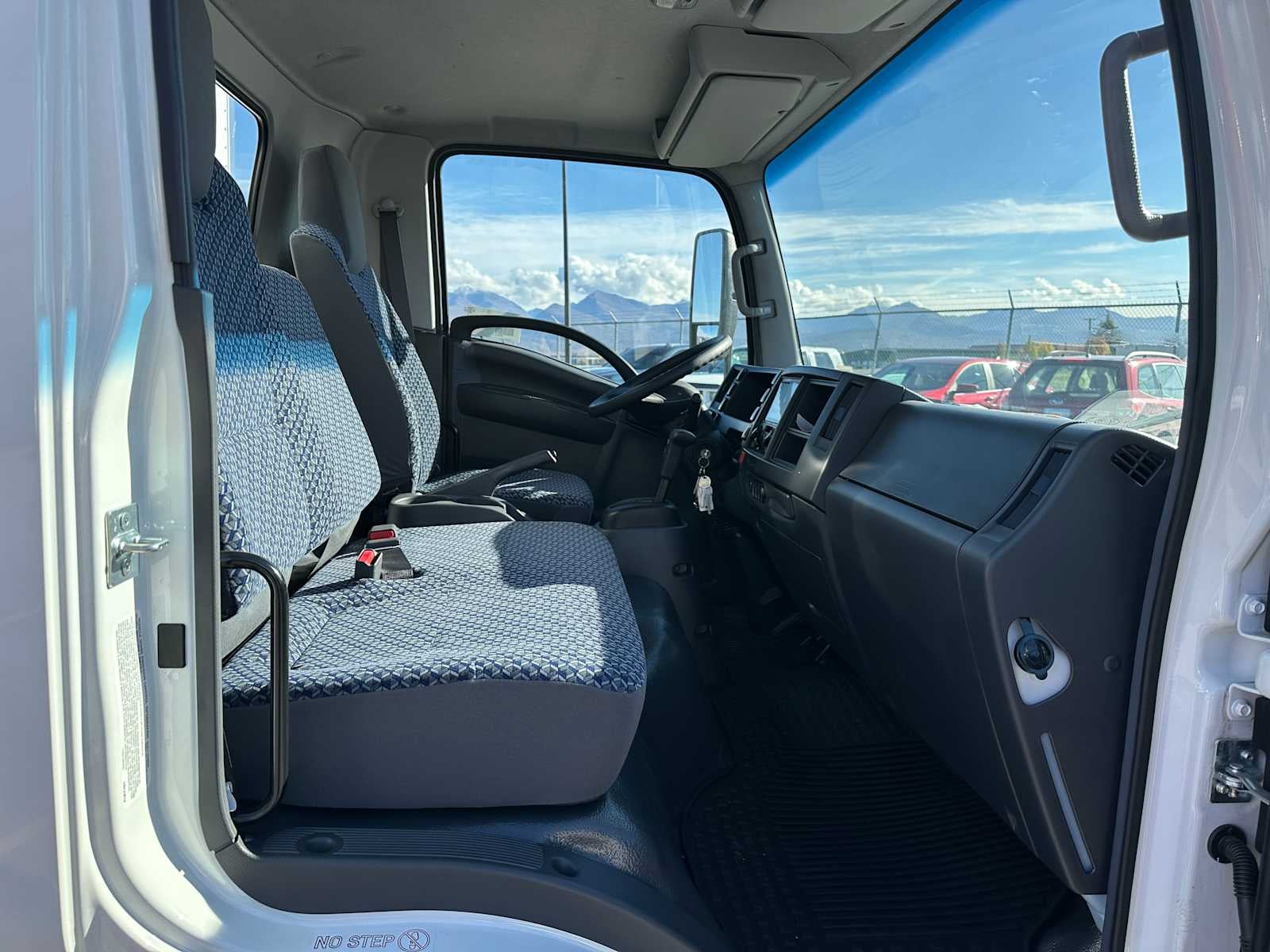 2025 Chevrolet Low Cab Forward 5500 HG Base