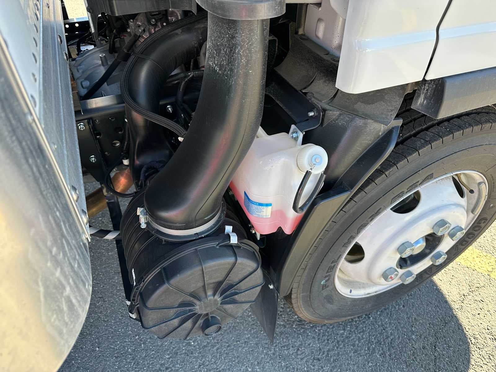 2025 Chevrolet Low Cab Forward 5500 HG Base