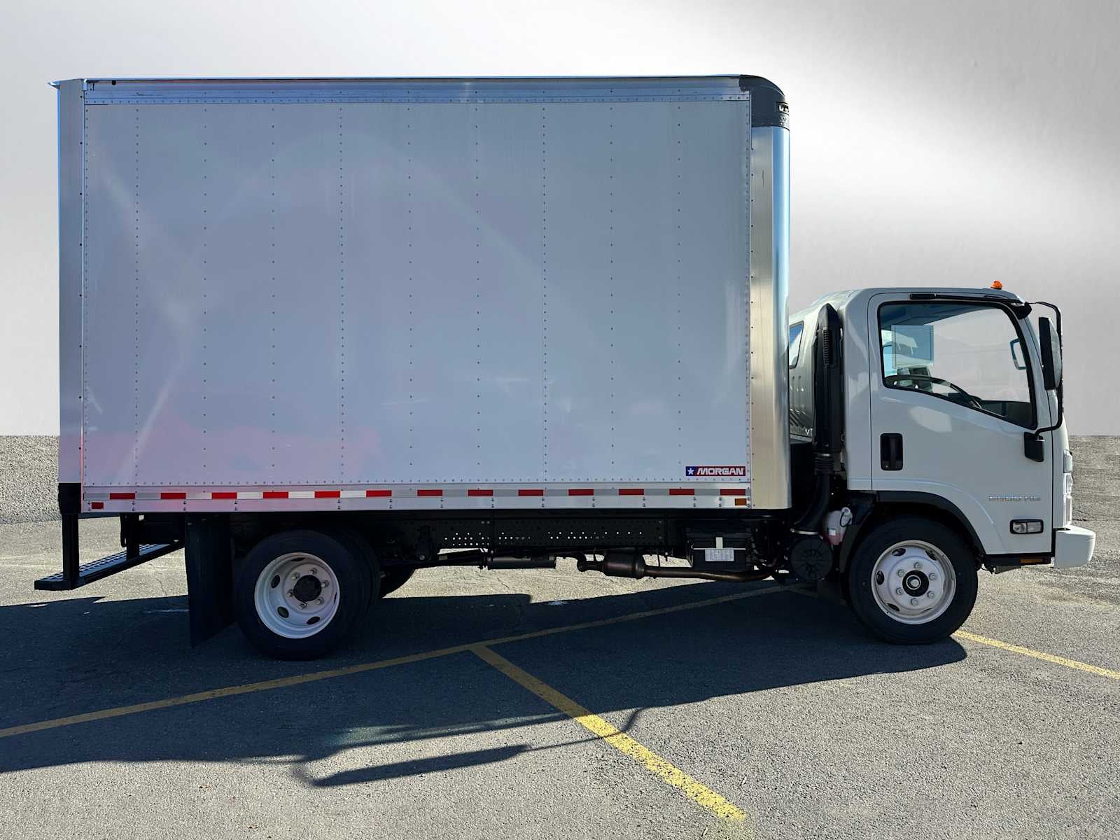 2025 Chevrolet Low Cab Forward 5500 HG Base