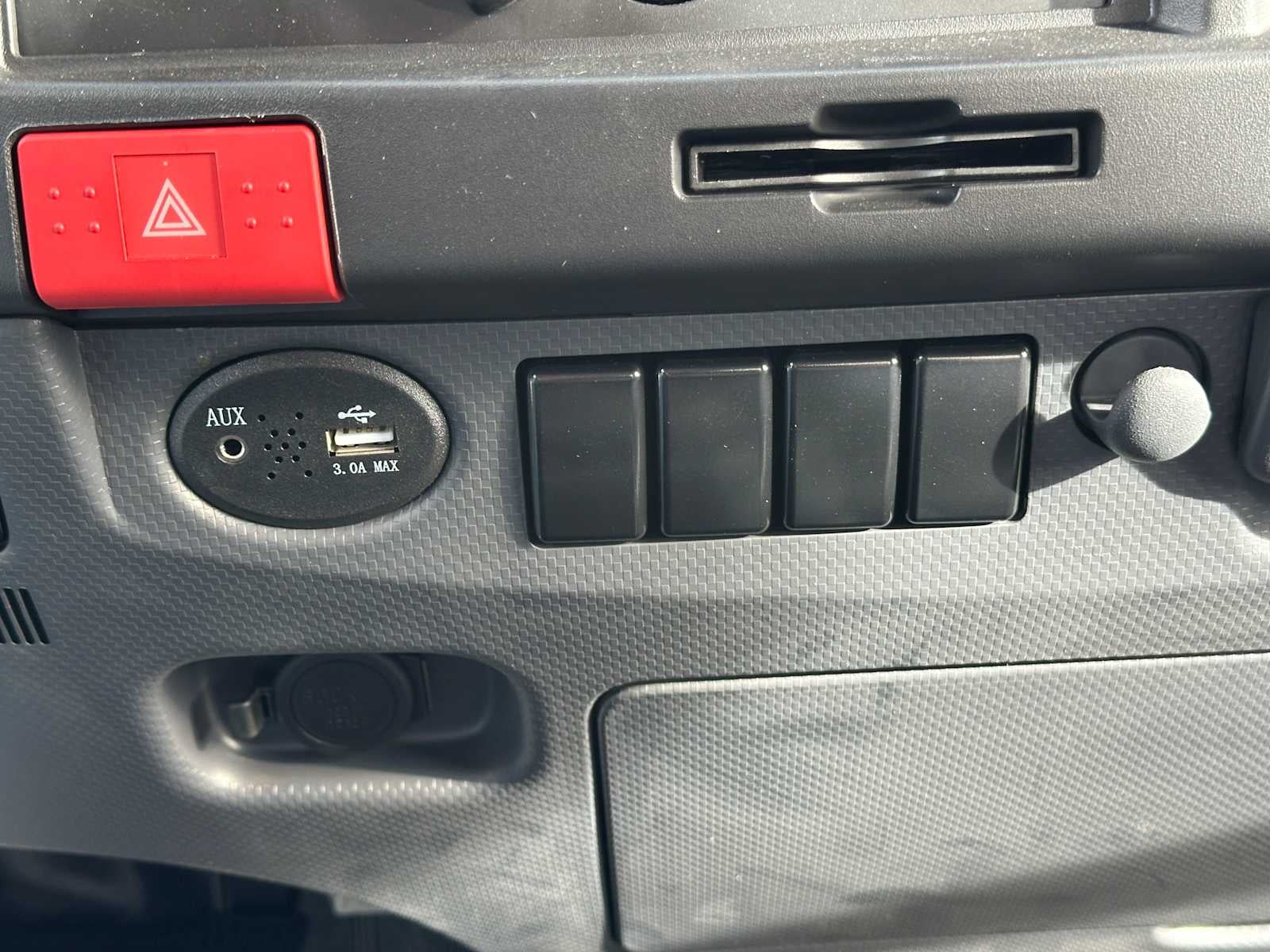 2025 Chevrolet Low Cab Forward 5500 HG Base