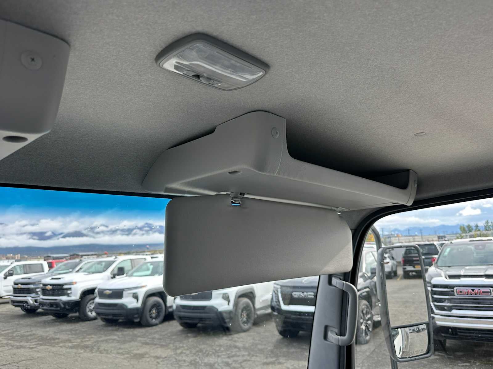 2025 Chevrolet Low Cab Forward 5500 HG Base