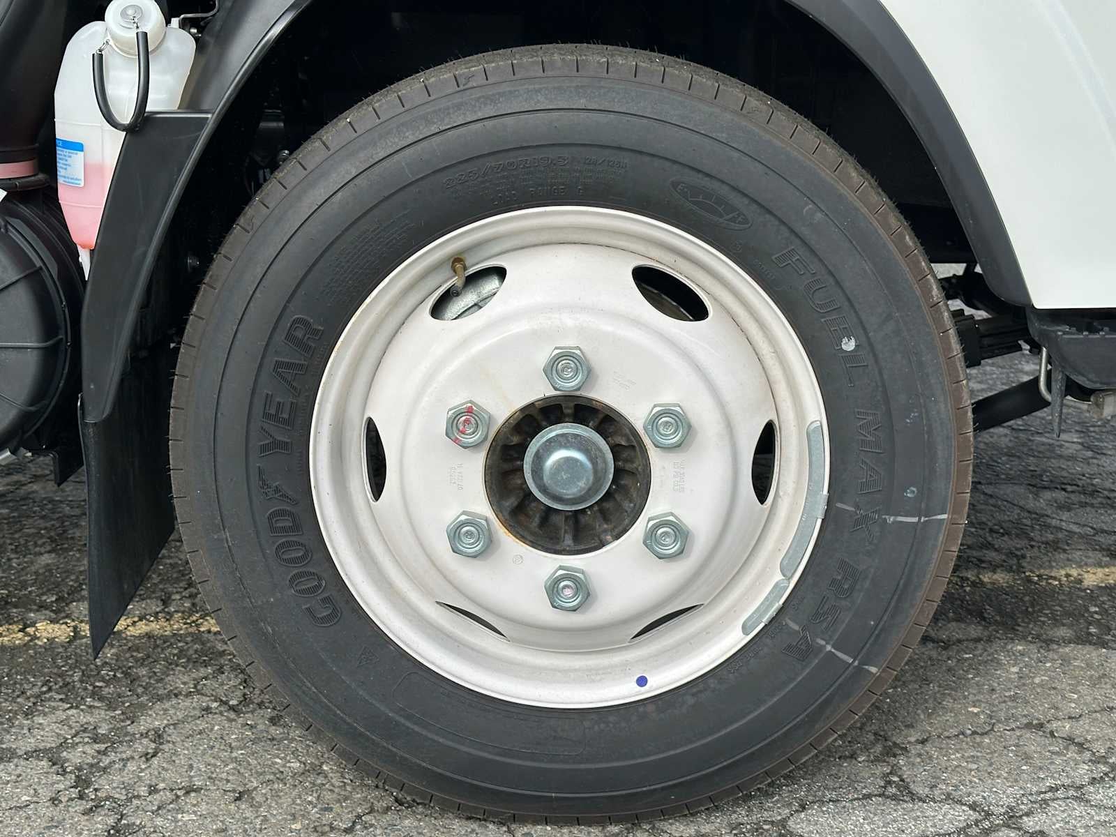 2025 Chevrolet Low Cab Forward 5500 HG Base