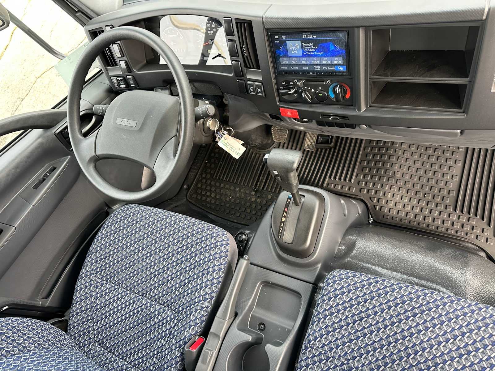 2025 Chevrolet Low Cab Forward 5500 HG Base