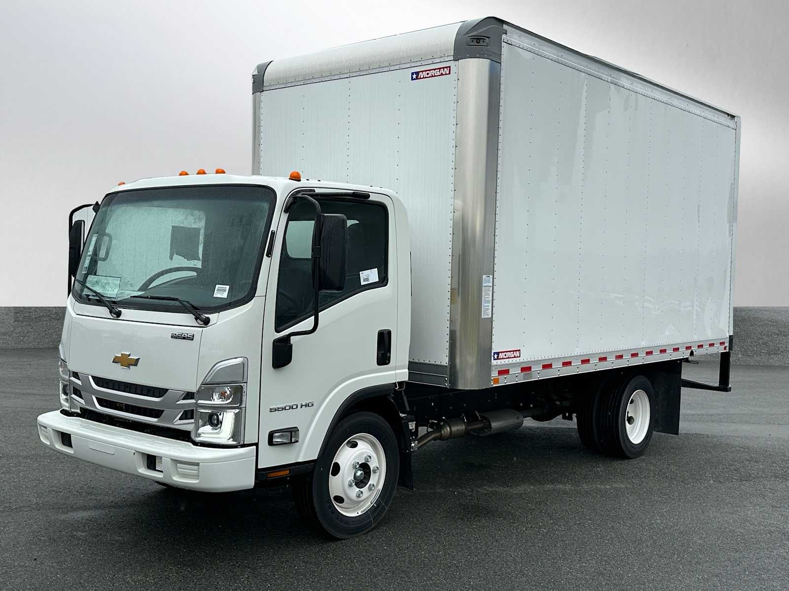 2025 Chevrolet Low Cab Forward 5500 HG Base