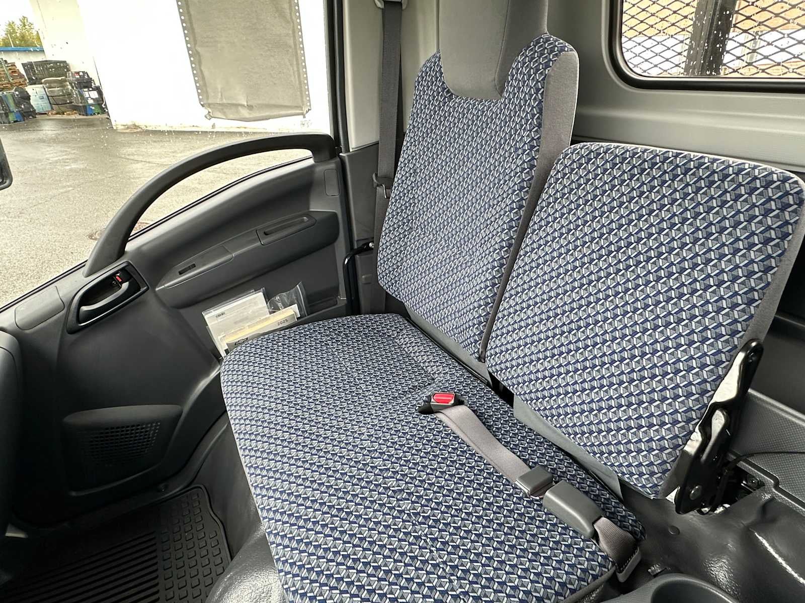 2025 Chevrolet Low Cab Forward 5500 HG Base