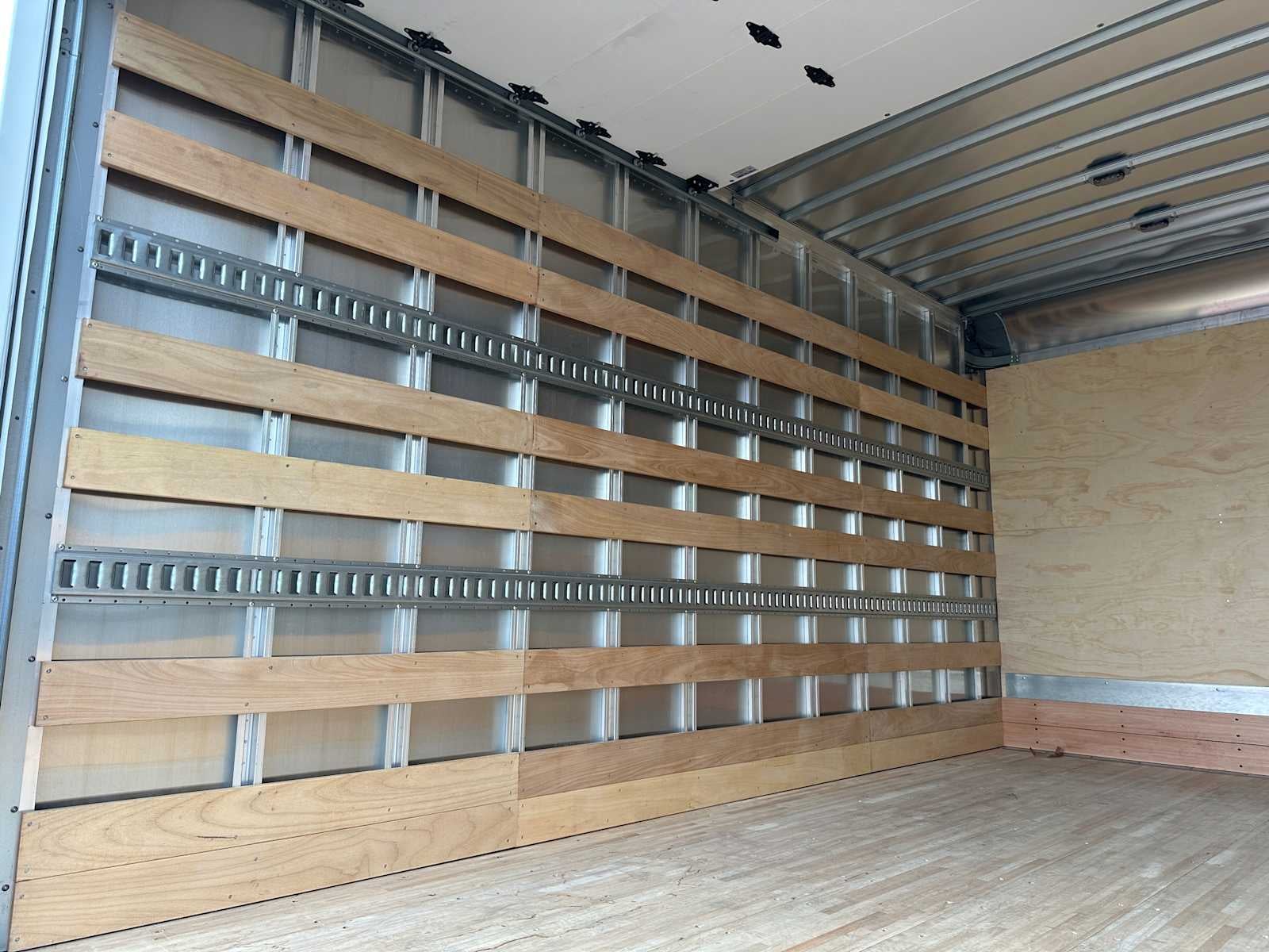 2025 Chevrolet Low Cab Forward 5500 HG Base