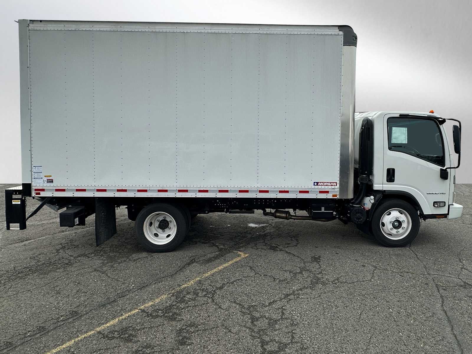 2025 Chevrolet Low Cab Forward 5500 HG Base