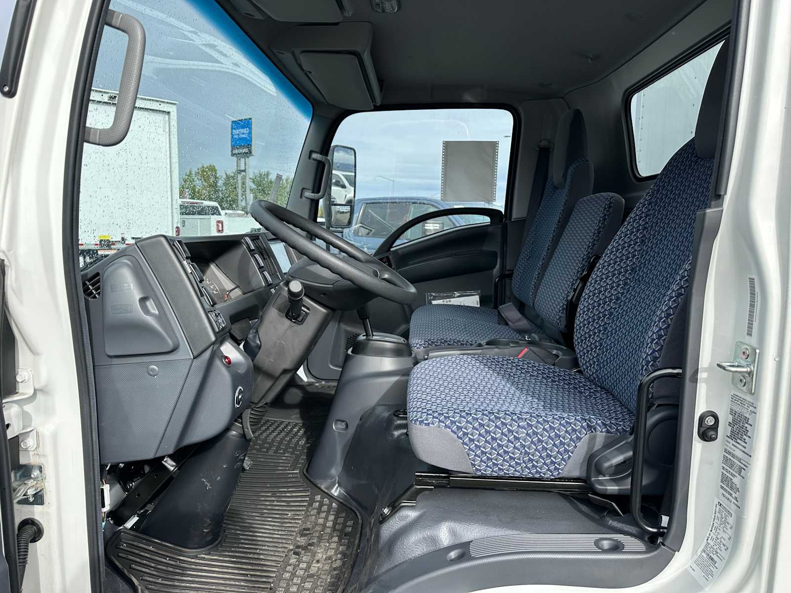 2025 Chevrolet Low Cab Forward 5500 HG Base