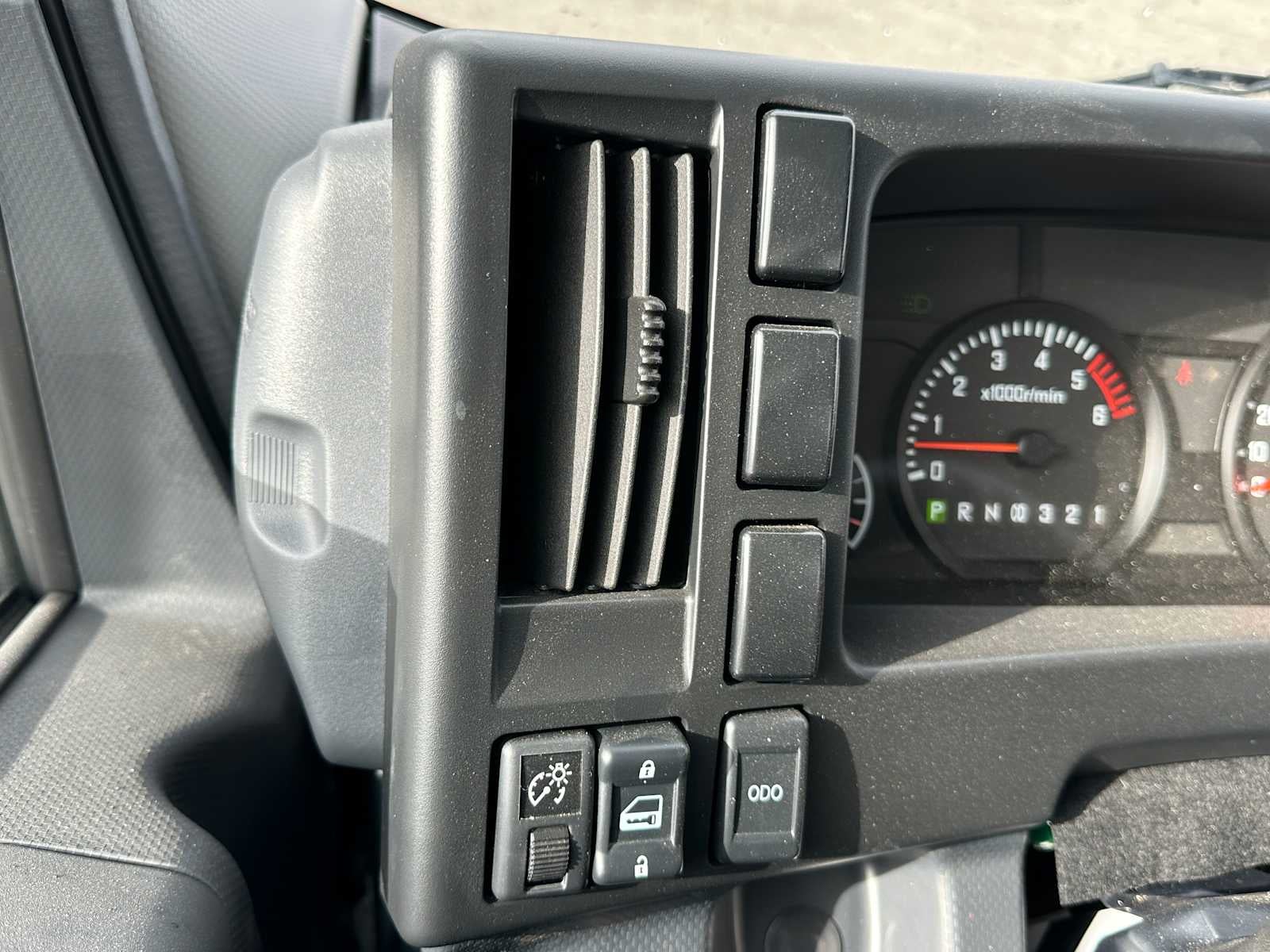 2025 Chevrolet Low Cab Forward 5500 HG Base