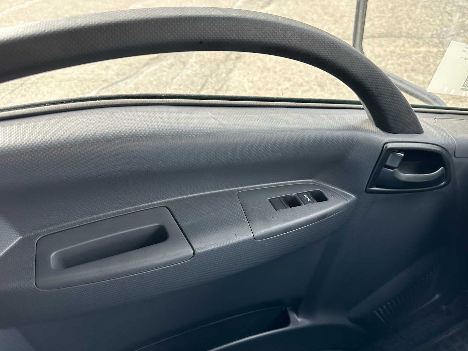 2025 Chevrolet Low Cab Forward 5500 HG Base